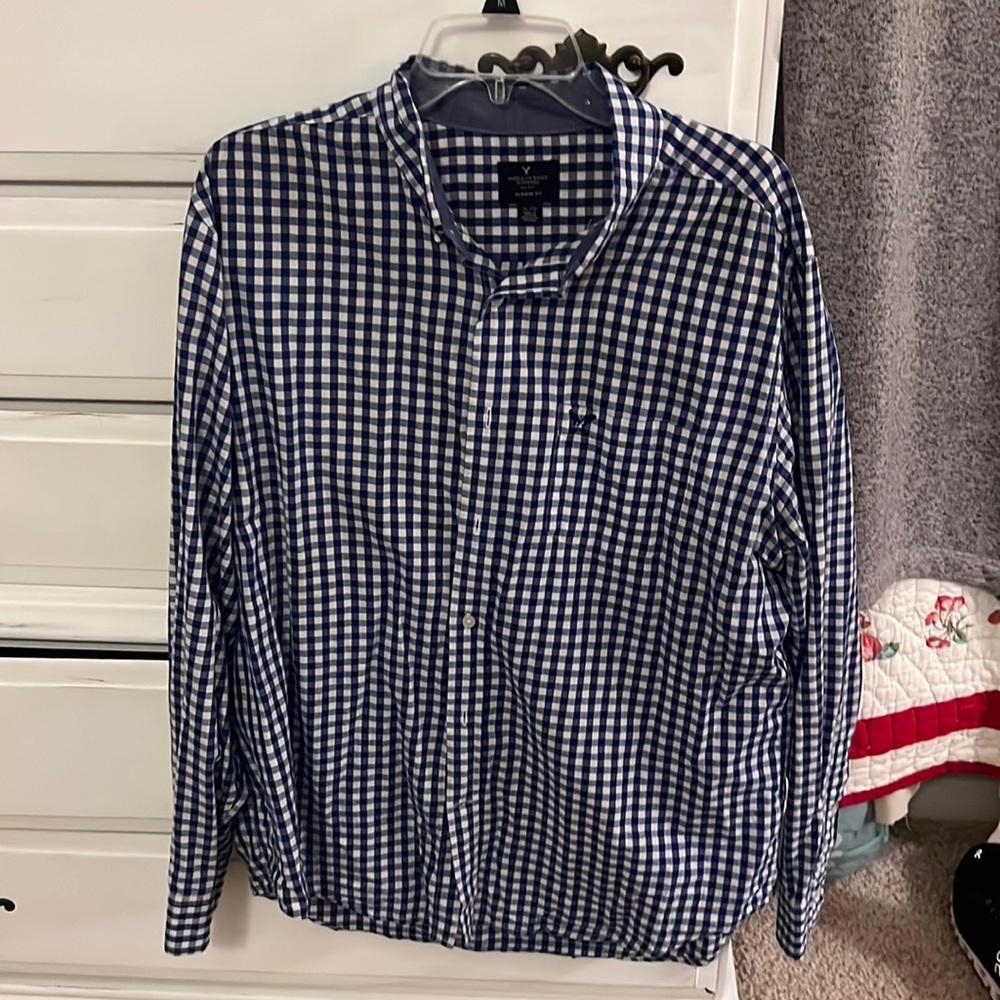 American Eagle Button Up
